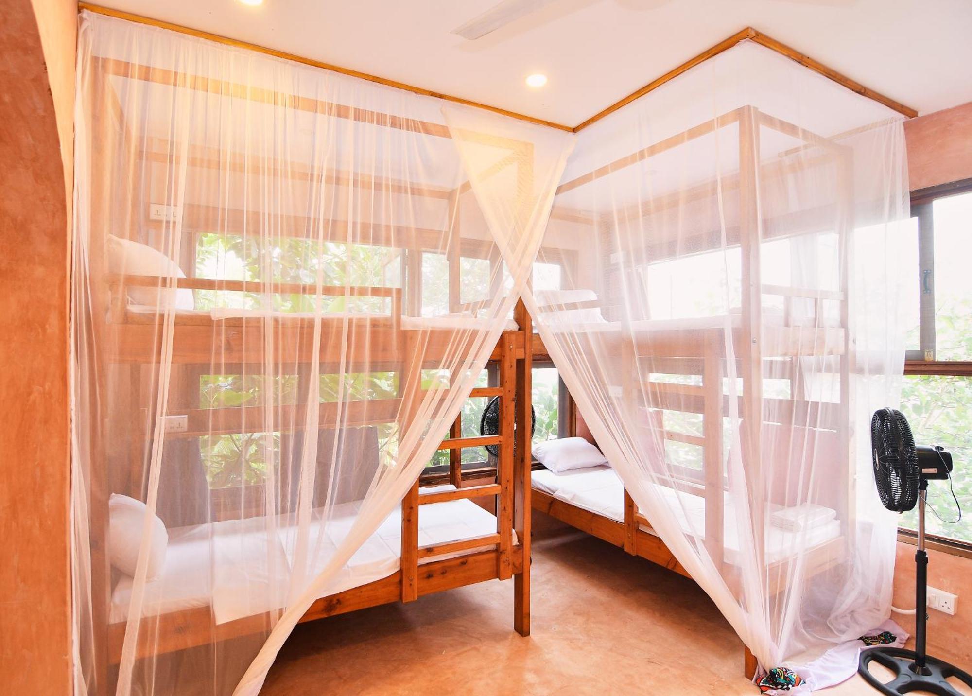 Tulia Old Town Hostel Момбаса Екстериор снимка